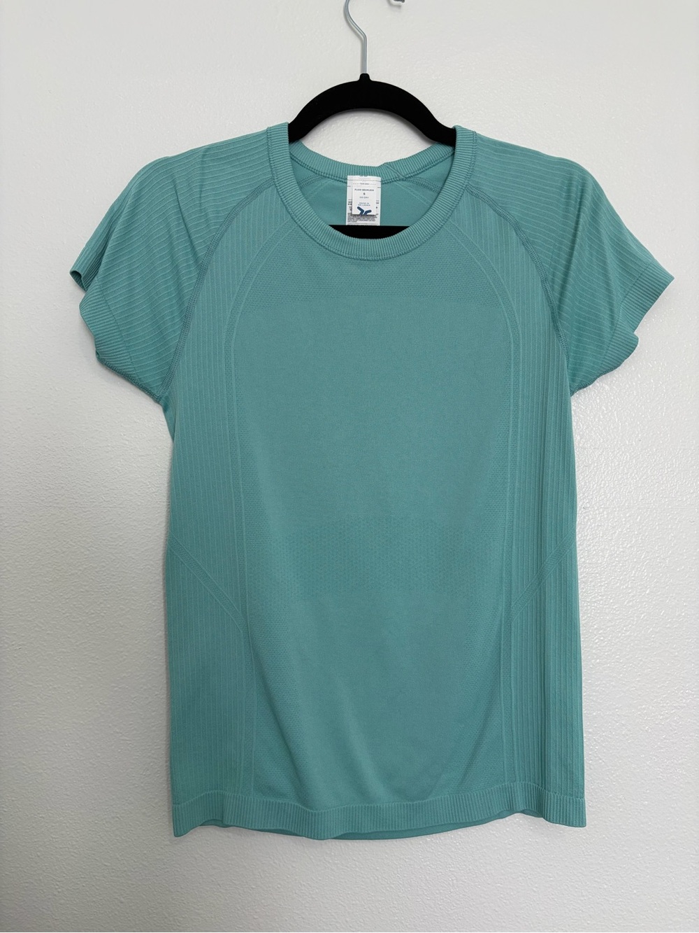 Old Navy Active Fluid Seamless Go-Dry Teal workout top size Small